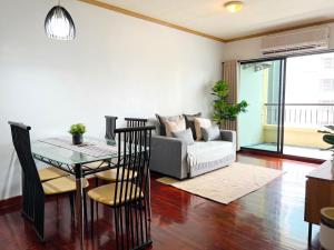grand diamond condominium