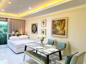 grand diamond condominium