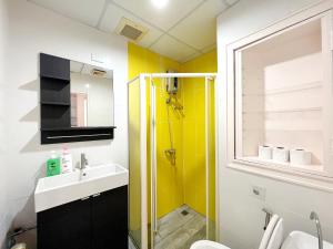 grand diamond condominium