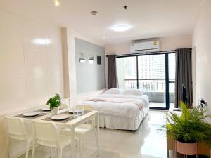 grand diamond condominium