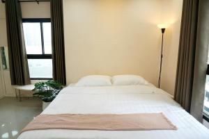 grand diamond condominium