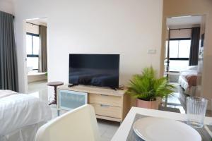 grand diamond condominium