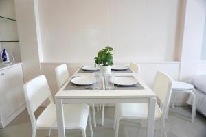 grand diamond condominium