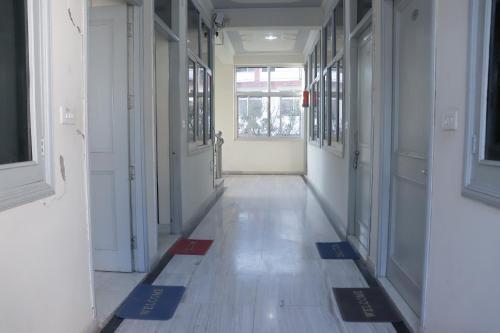 gayatri kunj guest house