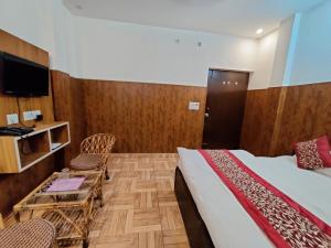 bhagirathi hotel in tapovan by perfectstyaz