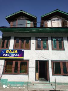 raja guest house