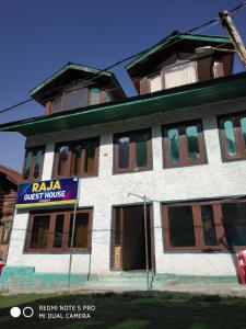 raja guest house