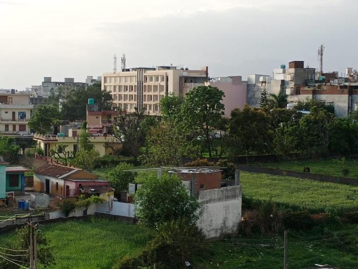 trimrooms katra railway station