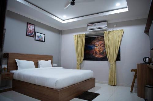 Airavat Hotels,Saheed Nagar,3 star