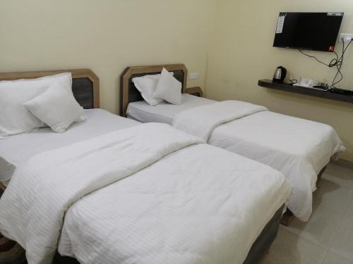 Hotel Nageshwar Palace,Bodhgaya>>Bodh Gaya,2 star