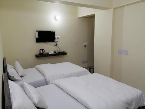 Hotel Nageshwar Palace,Bodhgaya>>Bodh Gaya,2 star