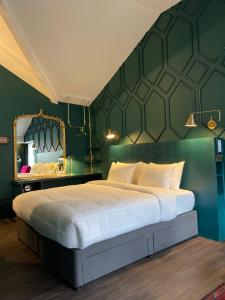 the rooms at firecastle