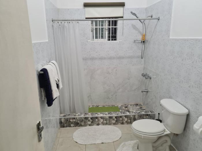 la rose apartment