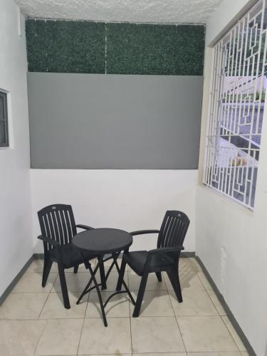 la rose apartment