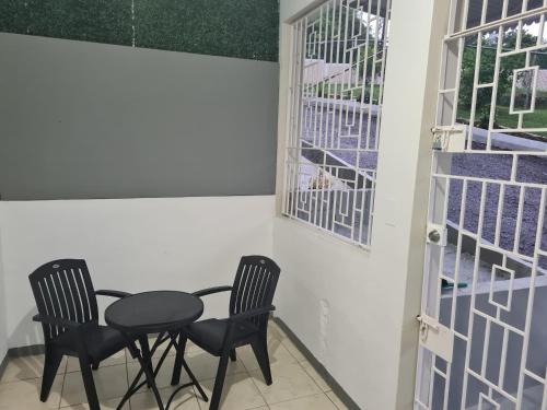 la rose apartment
