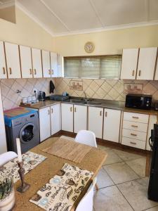 aloe self catering