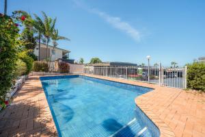 gladstone cbd motel