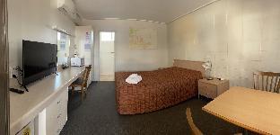 gladstone cbd motel