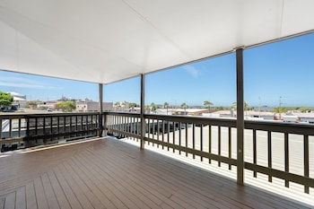 gladstone cbd motel