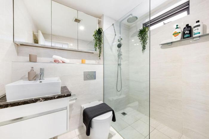 a cozy and stylish beach studio 5min walk to bondi beach