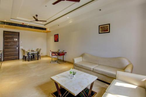 super townhouse oak hotel c pearls