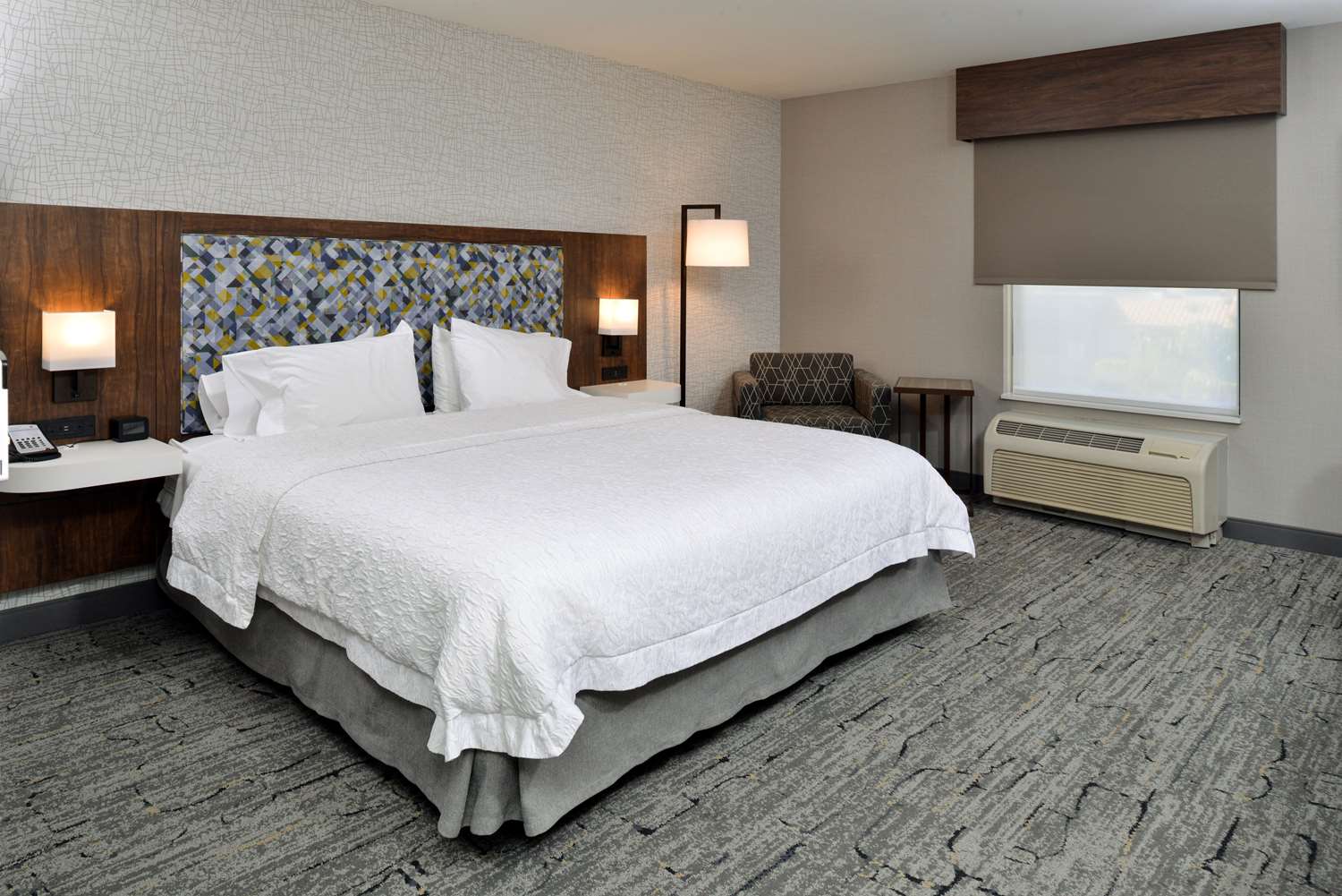 hampton inn and suites las vegas airport