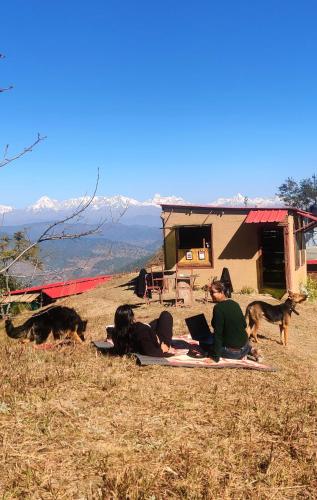 Traveller Hive Kasar Devi,Kasar Devi Village Matena, Near Trh, Deenapani, Uttarakhand 263601,2 star