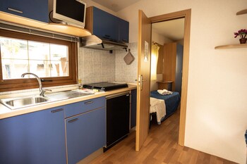 anxur village camping