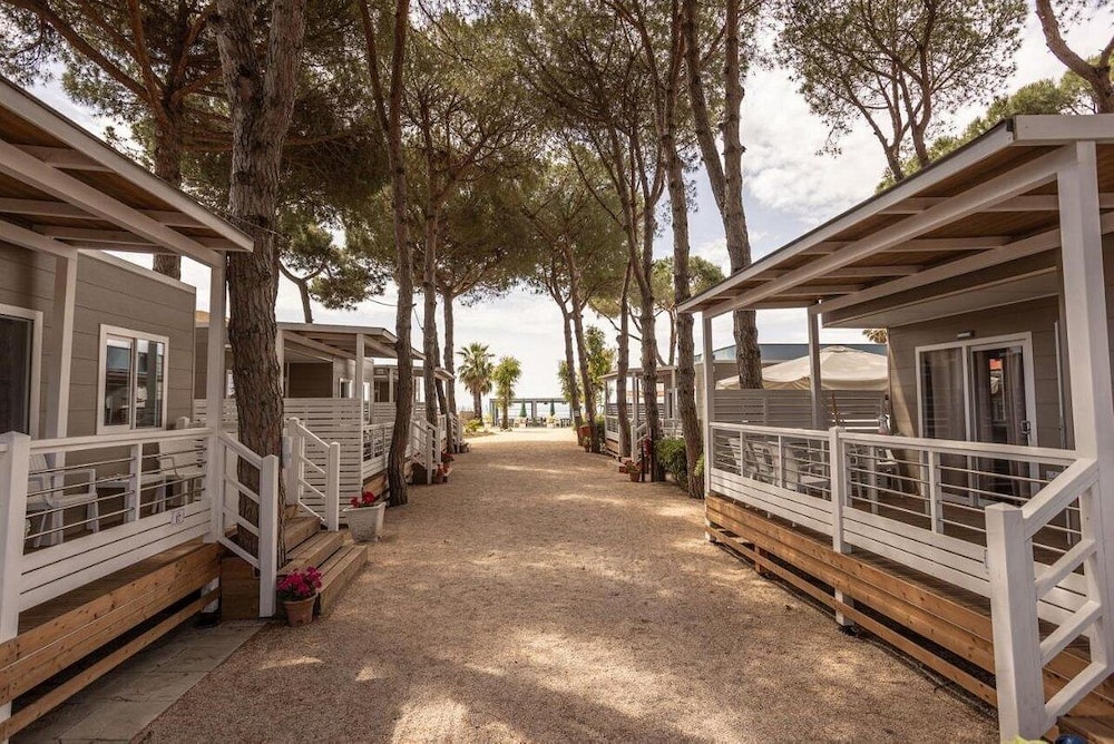 anxur village camping