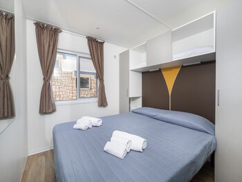 anxur village camping