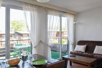 domaine de saint orens residence de vacances montreal du gers