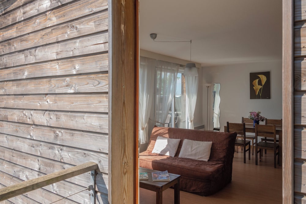 domaine de saint orens residence de vacances montreal du gers