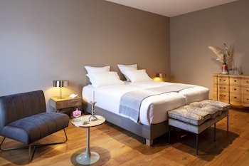 margaret hotel chouleur