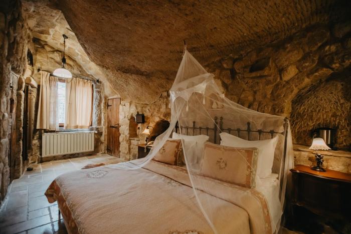 meleklerevi cave hotel