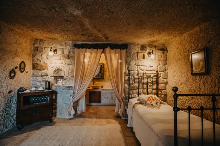 meleklerevi cave hotel