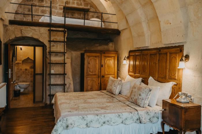 meleklerevi cave hotel