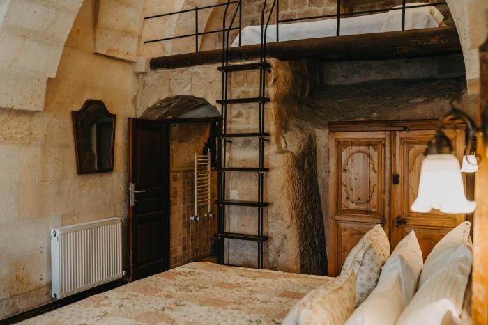 meleklerevi cave hotel