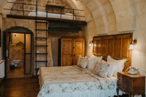 meleklerevi cave hotel