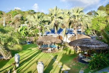 sea splash and la petite maison