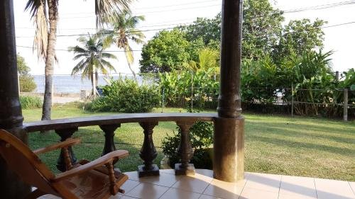 sea splash and la petite maison