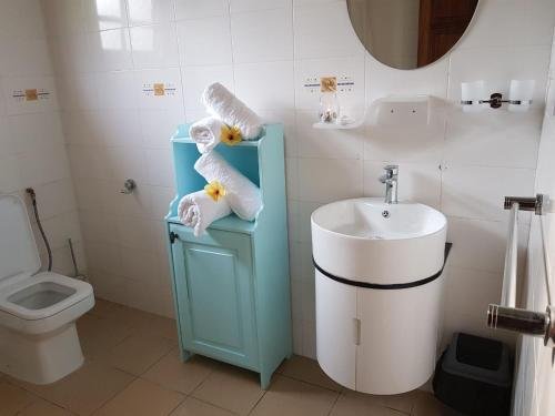 sea splash and la petite maison