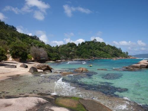 sea splash and la petite maison