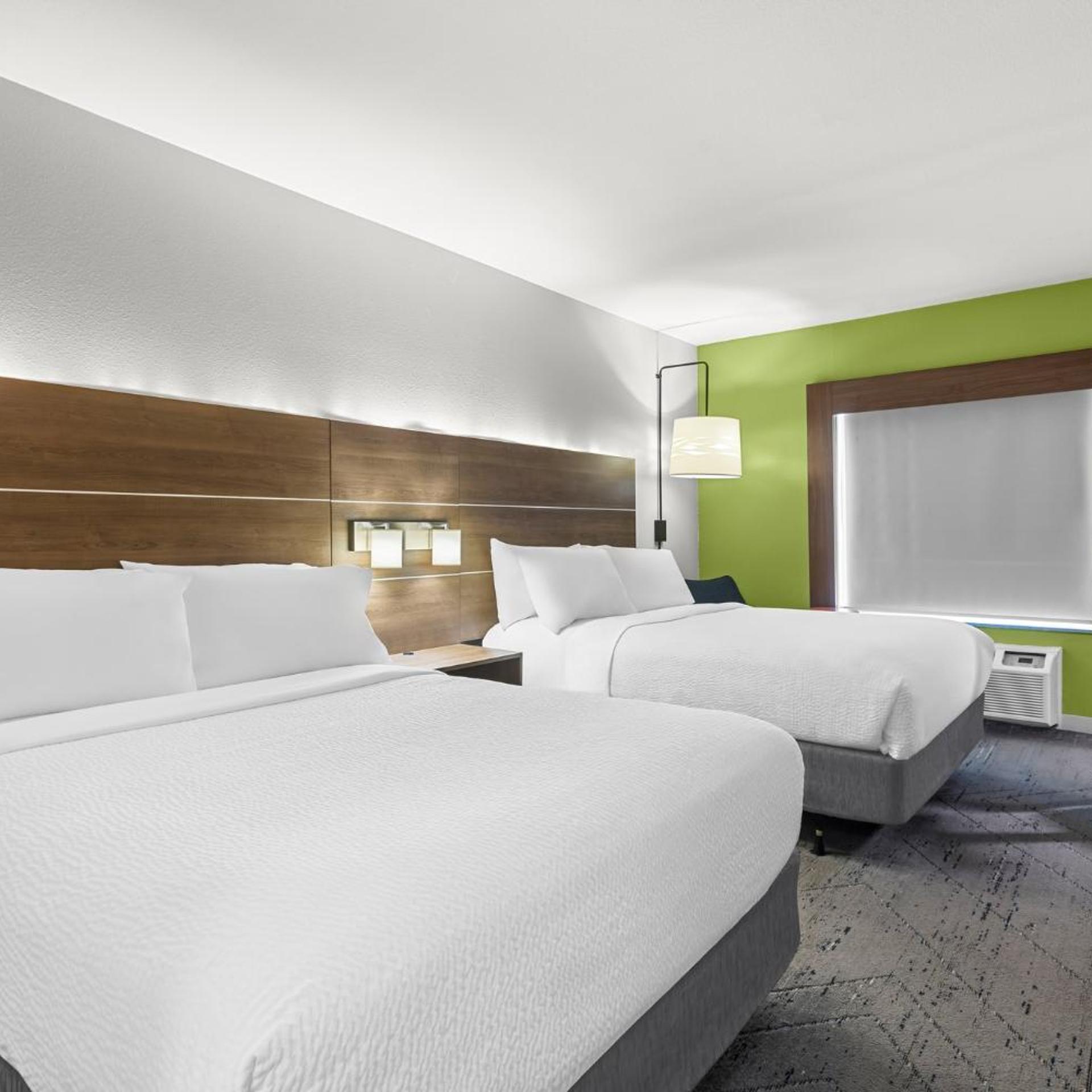 holiday inn express and suites savannah midtown by ihg