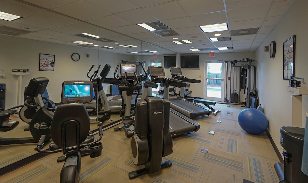 holiday inn express and suites savannah midtown by ihg