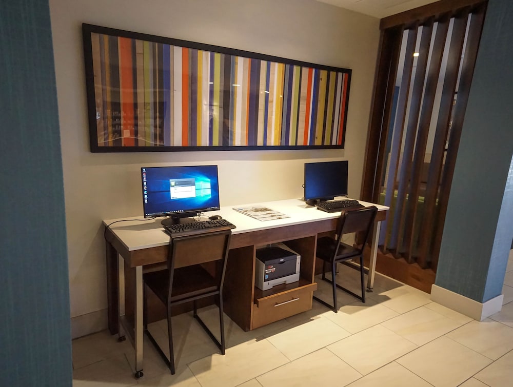 holiday inn express and suites savannah midtown by ihg