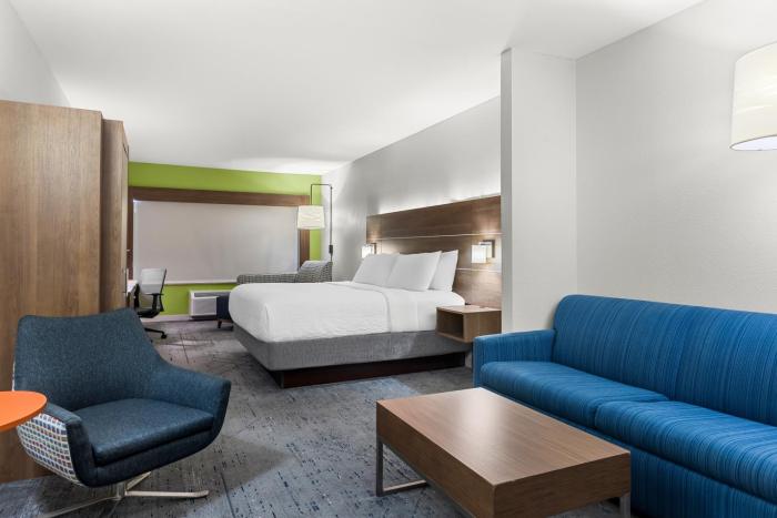 holiday inn express and suites savannah midtown by ihg