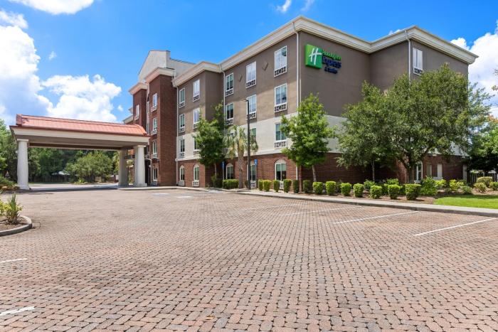 holiday inn express and suites savannah midtown by ihg