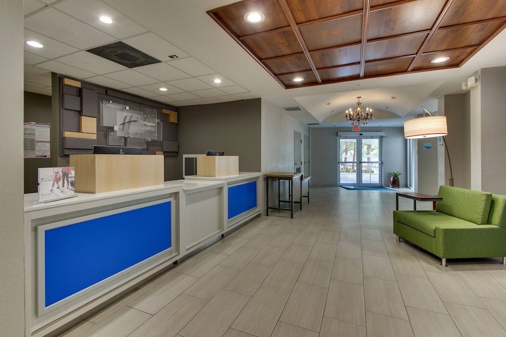 holiday inn express west palm beach metrocentre