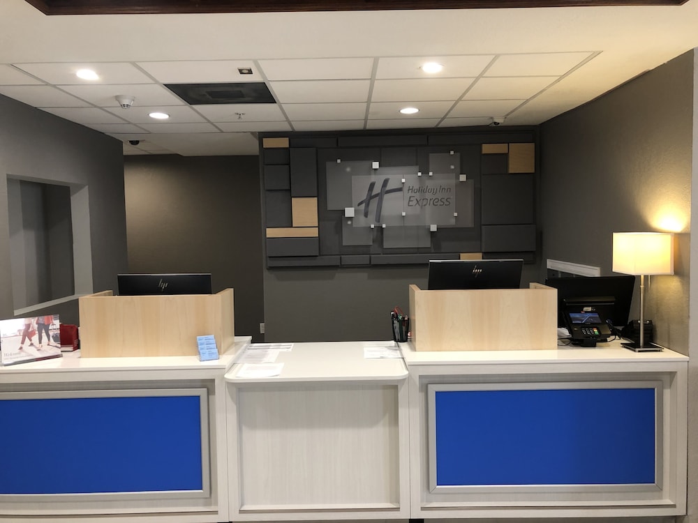 holiday inn express west palm beach metrocentre
