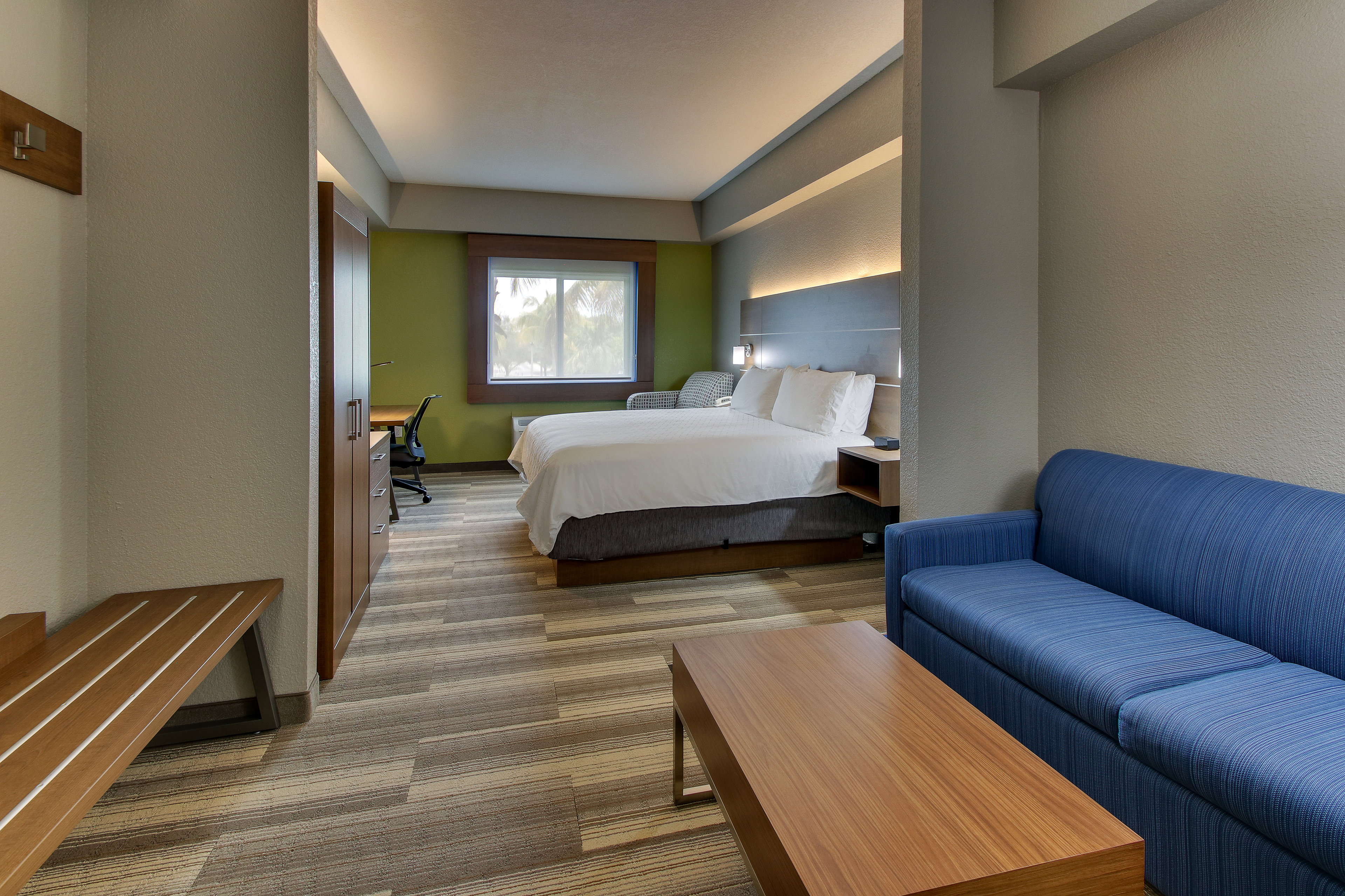 holiday inn express west palm beach metrocentre